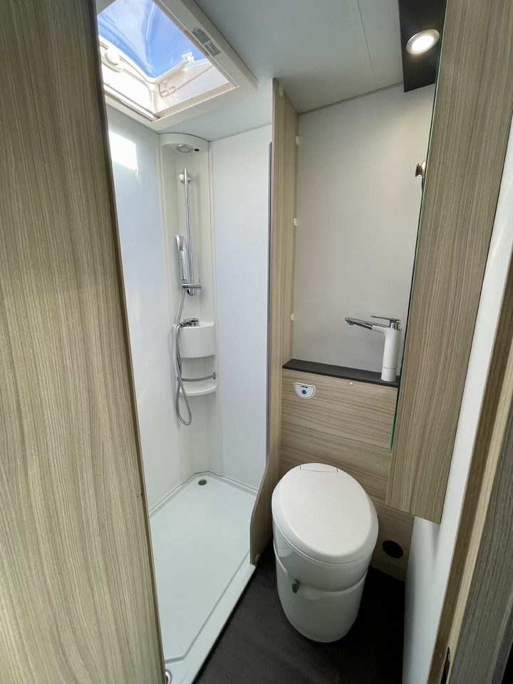 Camping-car capucine SUN LIVING A 75 DP: photos 11
