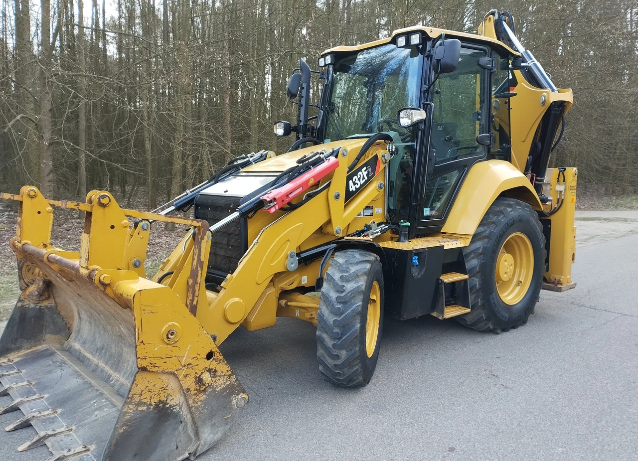 CATERPILLAR 432F II - Tractopelle: photos 1 CATERPILLAR 432F II - Tractopelle: photos 1