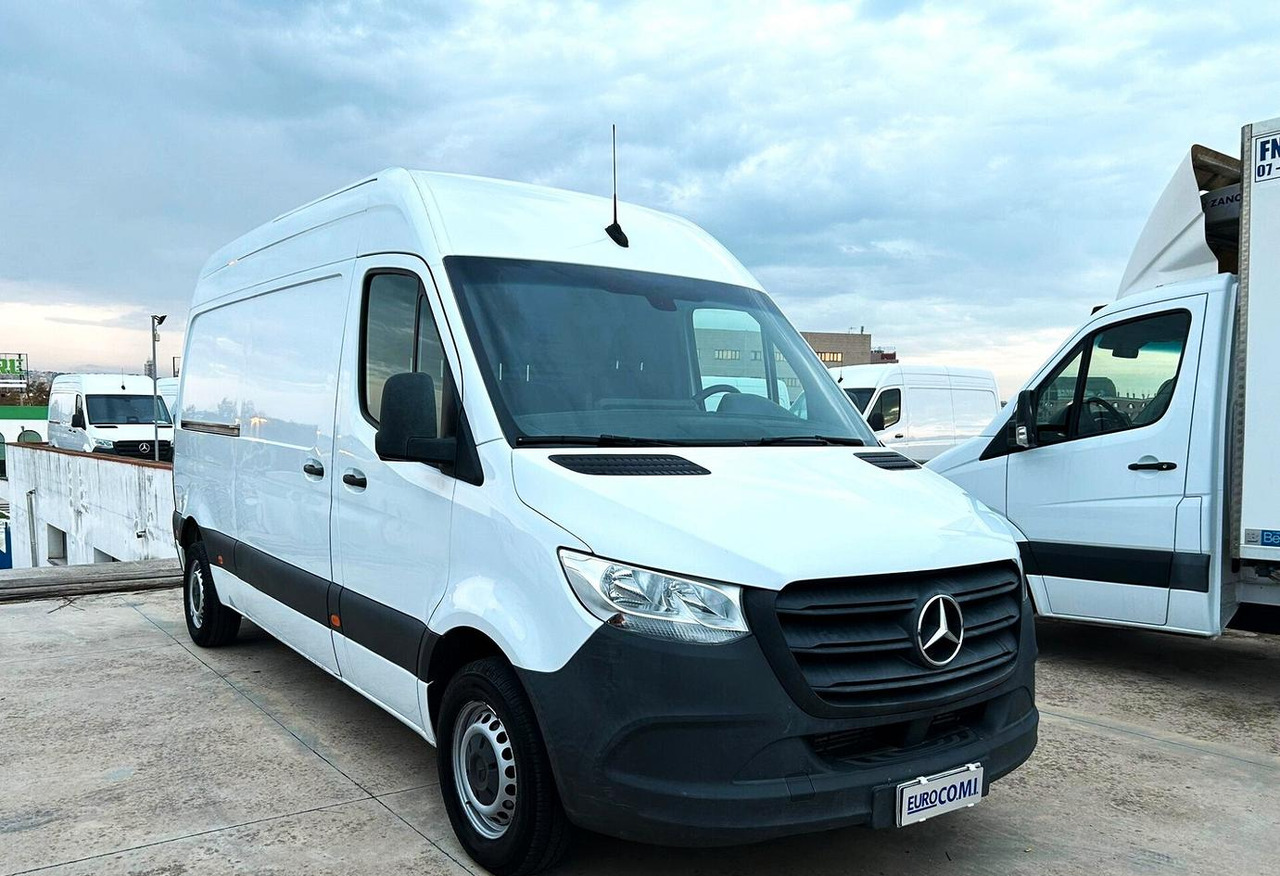 Mercedes Sprinter 314 cdi 37/35 L2H2 - Fourgon utilitaire: photos 3 Mercedes Sprinter 314 cdi 37/35 L2H2 - Fourgon utilitaire: photos 3