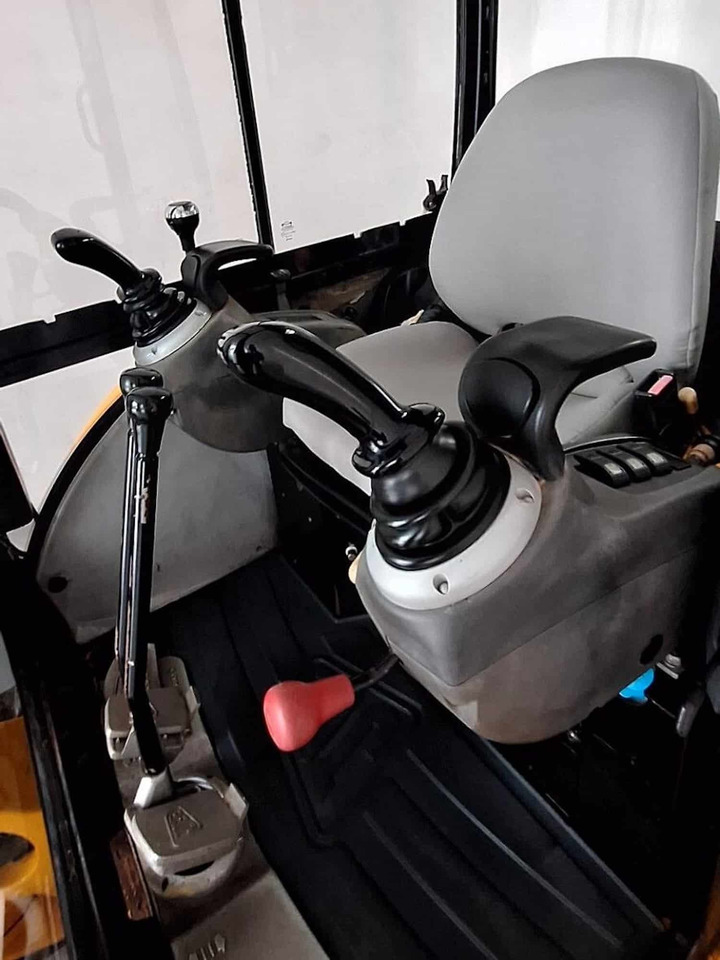 JCB 8030ZTS en crédit-bail JCB 8030ZTS: photos 11