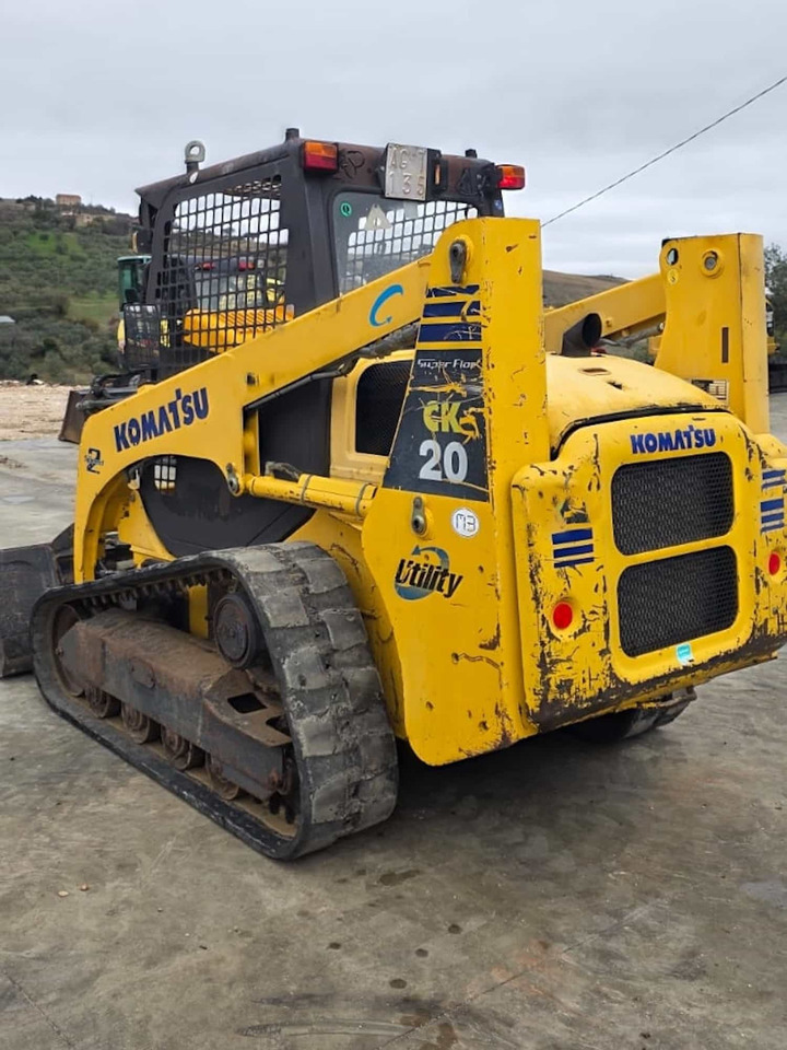 KOMATSU CK20 - Mini chargeuse: photos 3 KOMATSU CK20 - Mini chargeuse: photos 3
