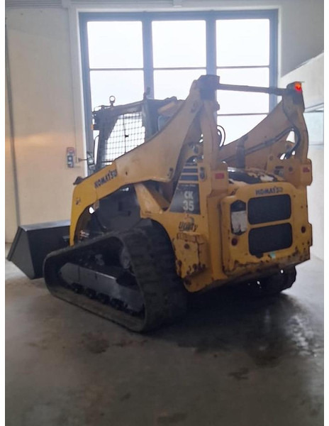 Komatsu CK35 - Chargeuse compacte sur chenilles: photos 5 Komatsu CK35 - Chargeuse compacte sur chenilles: photos 5