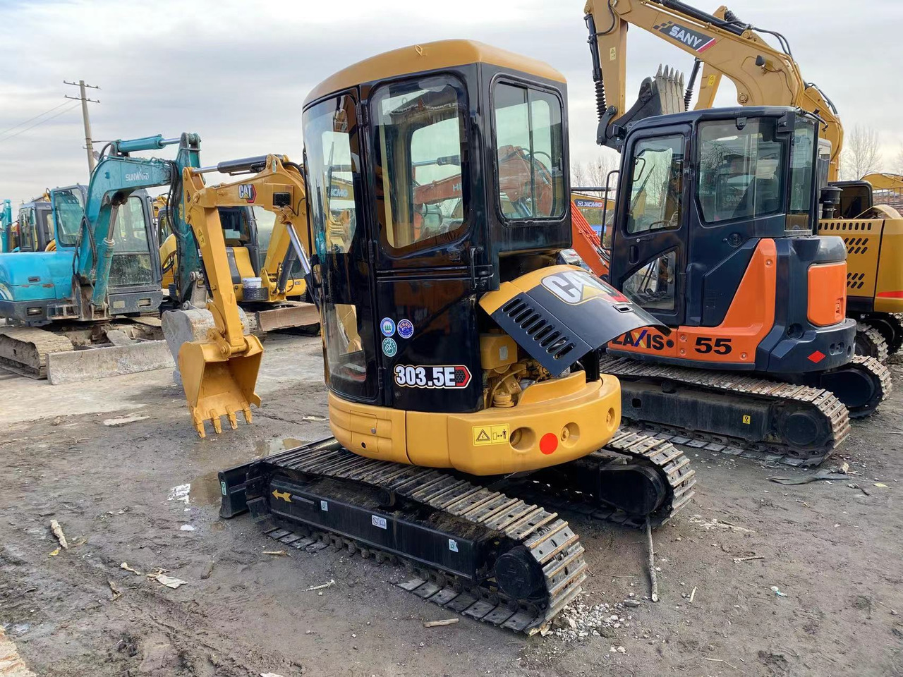 CATERPILLAR 303.5E2 - Mini pelle: photos 1 CATERPILLAR 303.5E2 - Mini pelle: photos 1