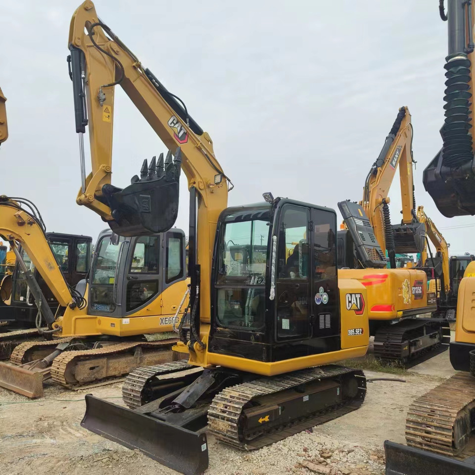 CATERPILLAR 305.5E2 - Pelle sur chenille: photos 1 CATERPILLAR 305.5E2 - Pelle sur chenille: photos 1