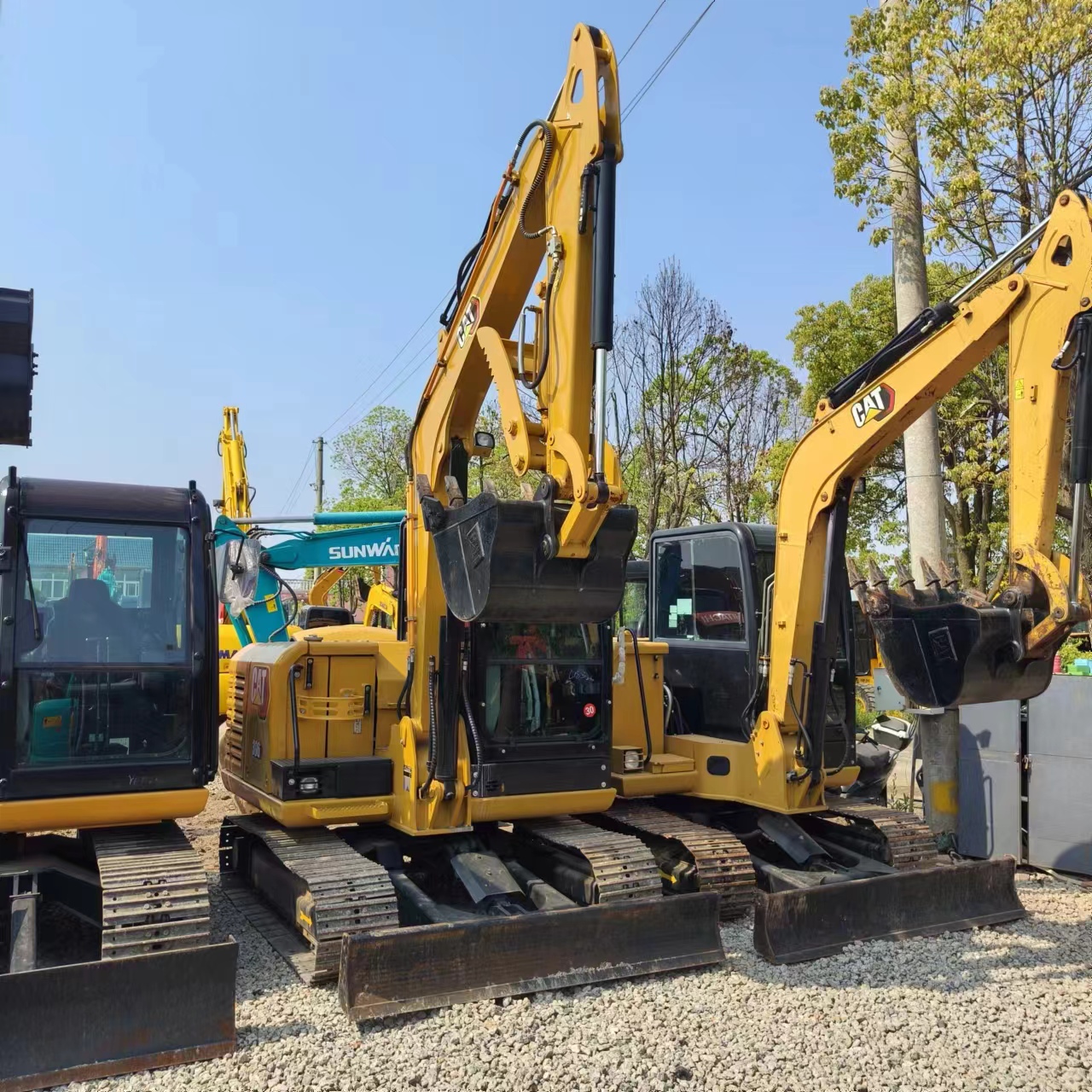 CATERPILLAR 306E2 - Pelle sur chenille: photos 1 CATERPILLAR 306E2 - Pelle sur chenille: photos 1