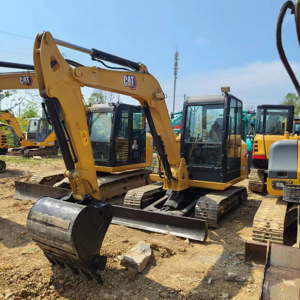 CATERPILLAR 306E2 - Mini pelle: photos 1 CATERPILLAR 306E2 - Mini pelle: photos 1