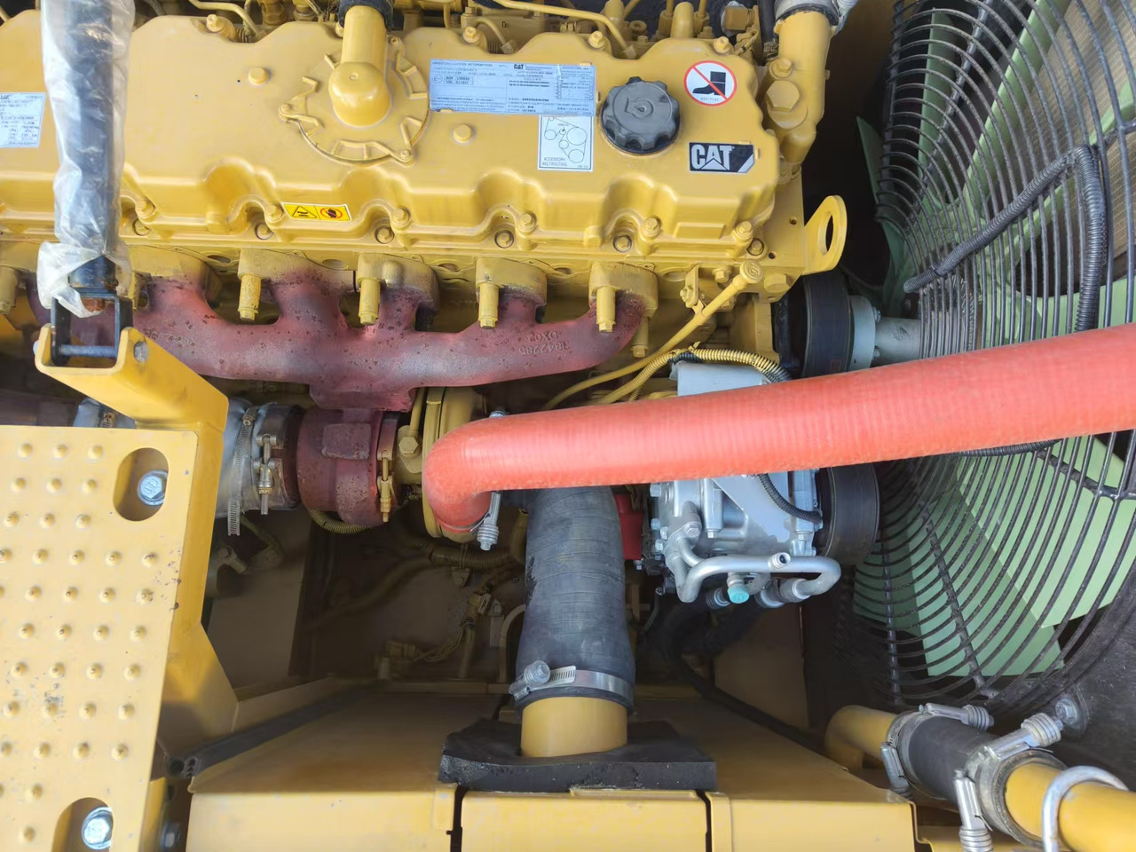 Pelle sur chenille CATERPILLAR 330D: photos 22 Pelle sur chenille CATERPILLAR 330D: photos 22