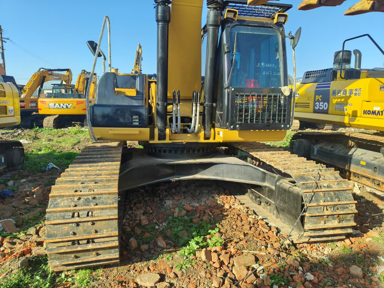 CATERPILLAR 330D2 - Pelle sur chenille: photos 5 CATERPILLAR 330D2 - Pelle sur chenille: photos 5