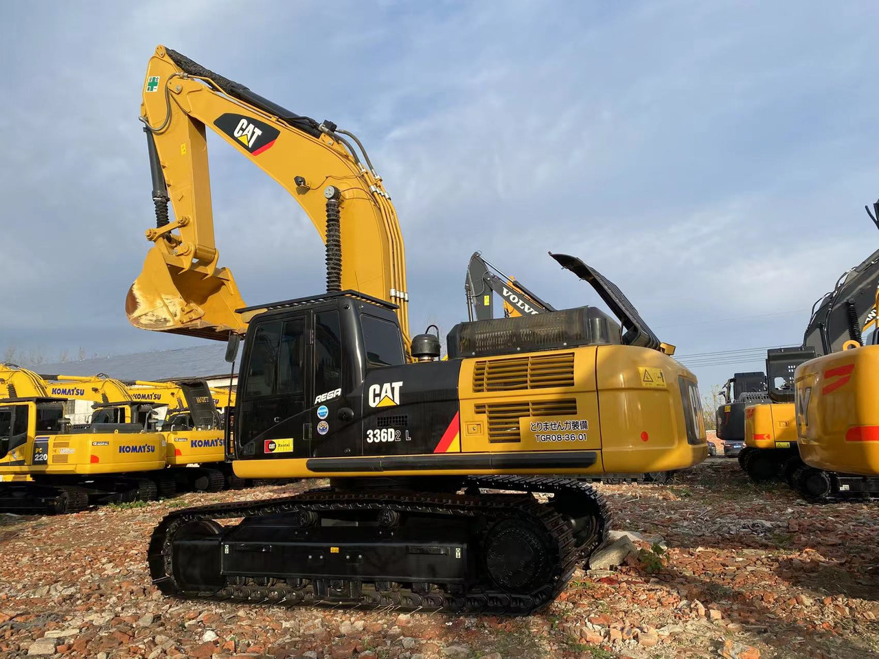 CATERPILLAR 336D2L - Pelle sur chenille: photos 2 CATERPILLAR 336D2L - Pelle sur chenille: photos 2
