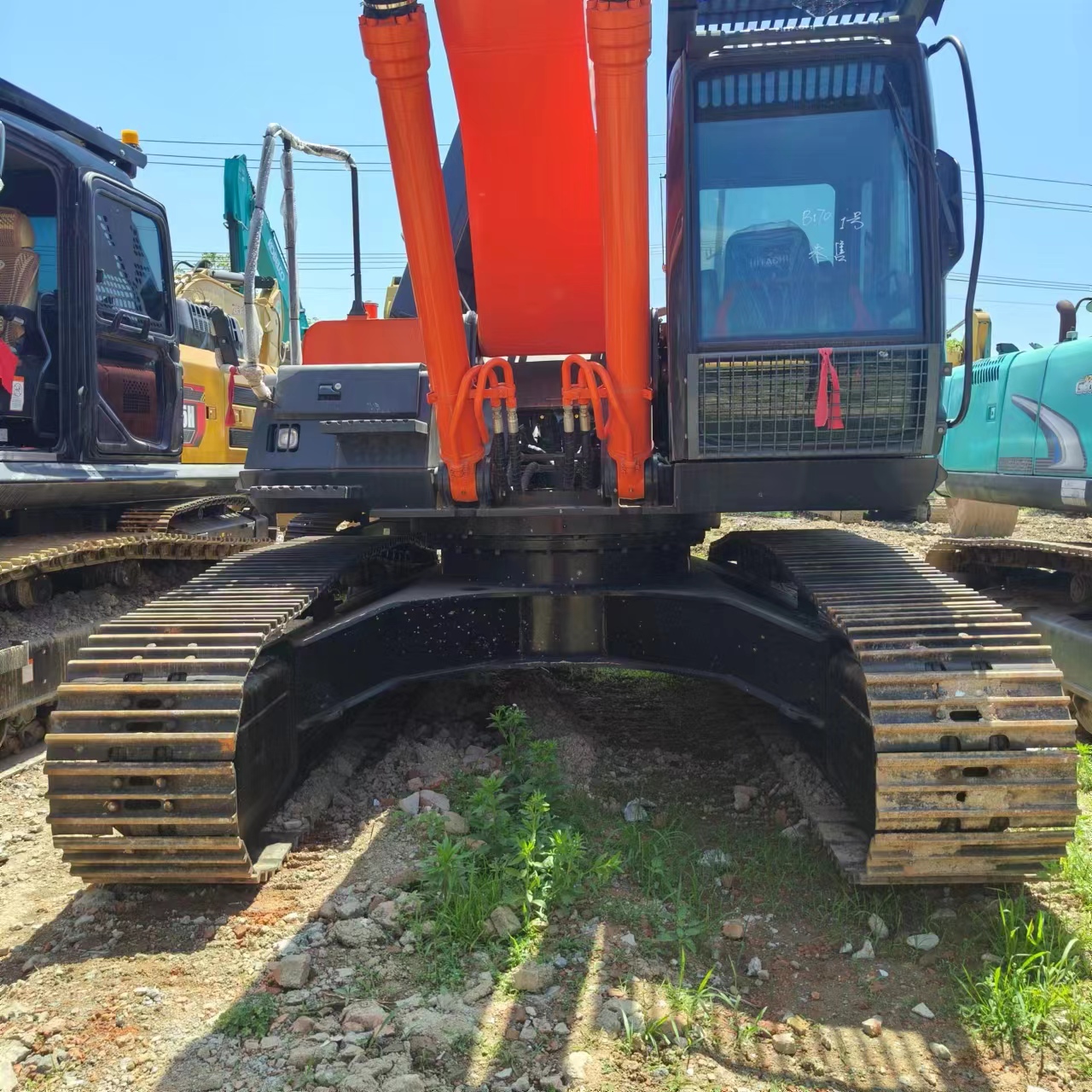 Pelle sur chenille HITACHI ZX350: photos 6