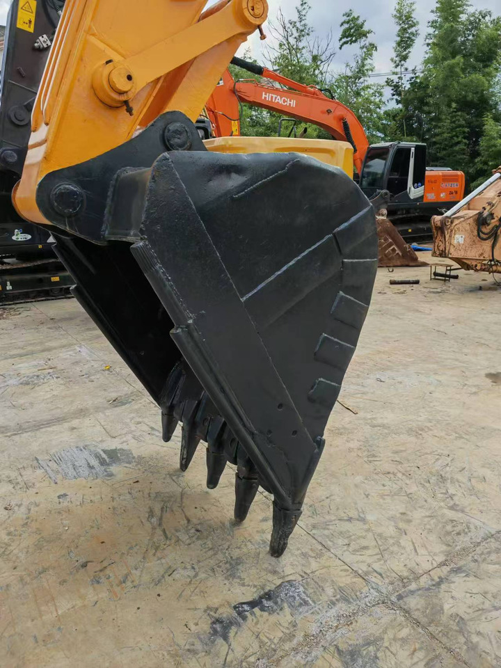 Pelle sur chenille Hyundai HX330: photos 6 Pelle sur chenille Hyundai HX330: photos 6