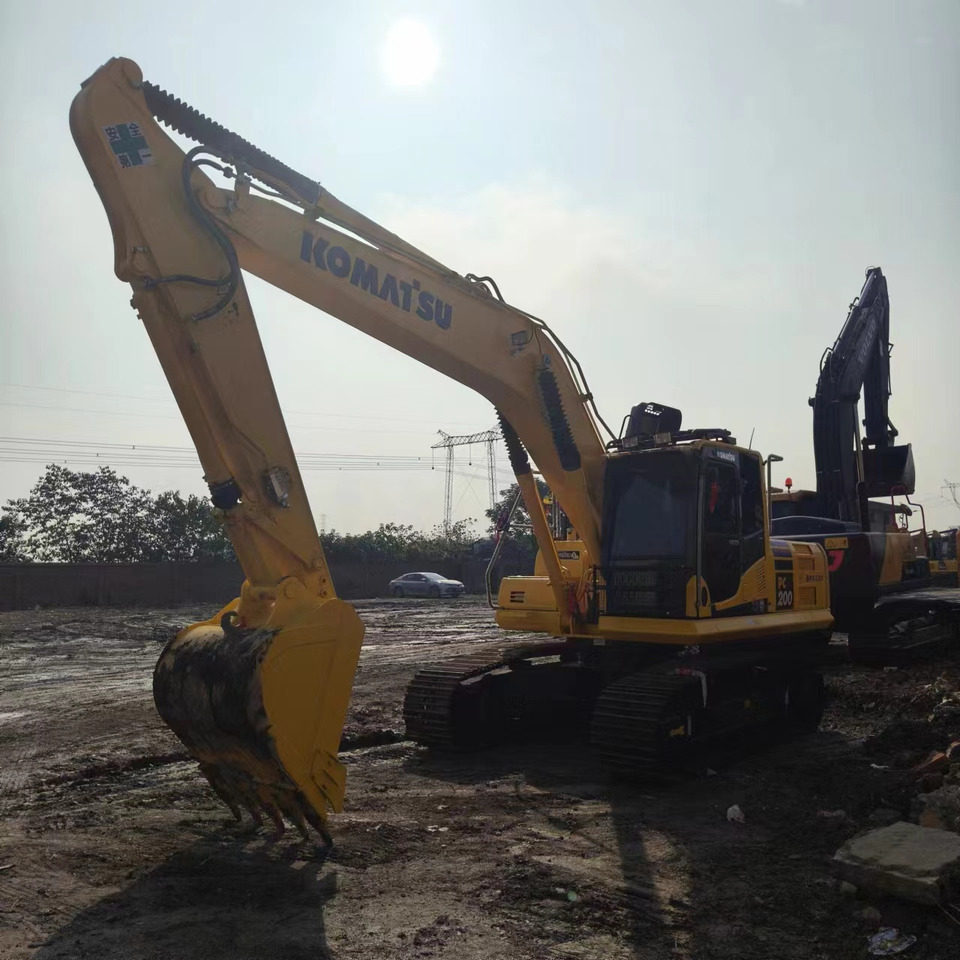 Pelle sur chenille KOMATSU PC200: photos 9