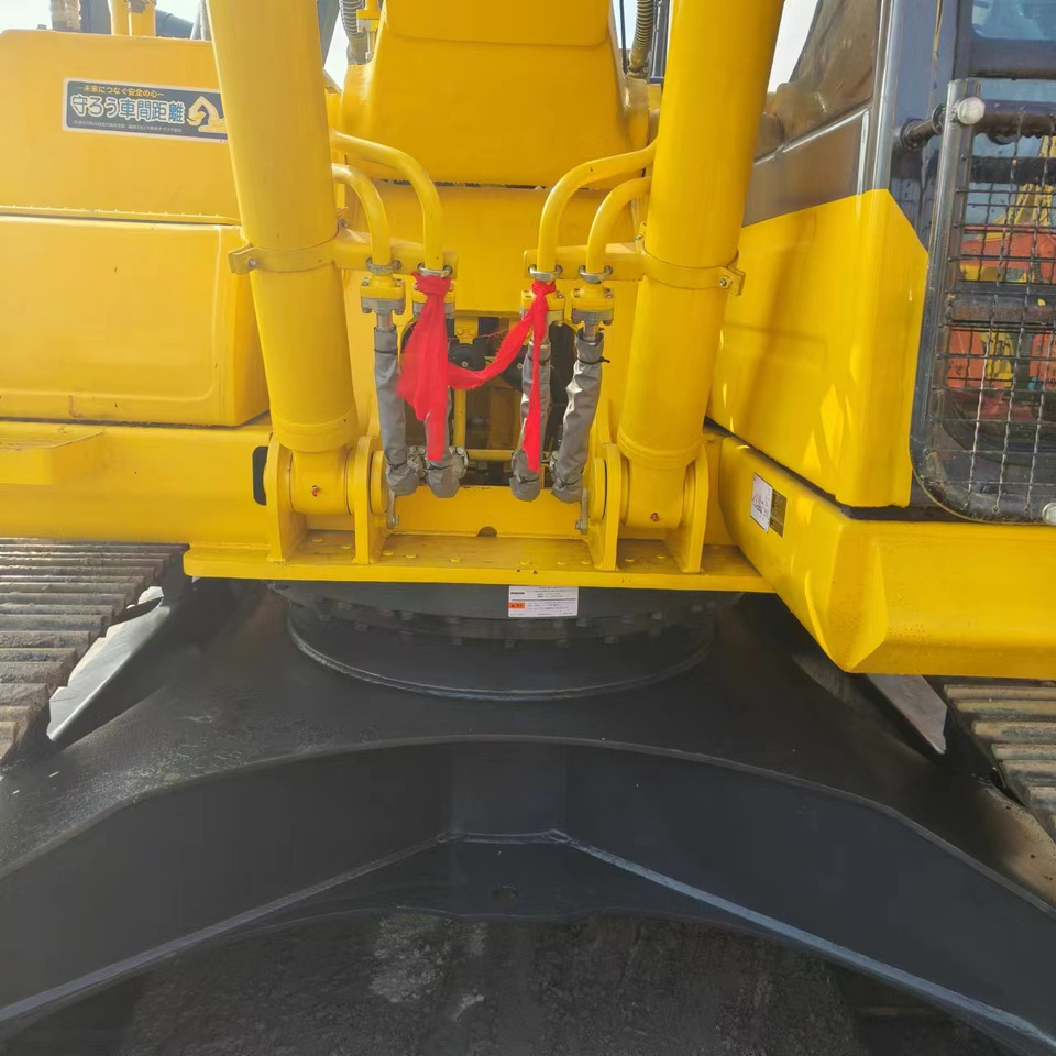 Pelle sur chenille KOMATSU PC200: photos 10