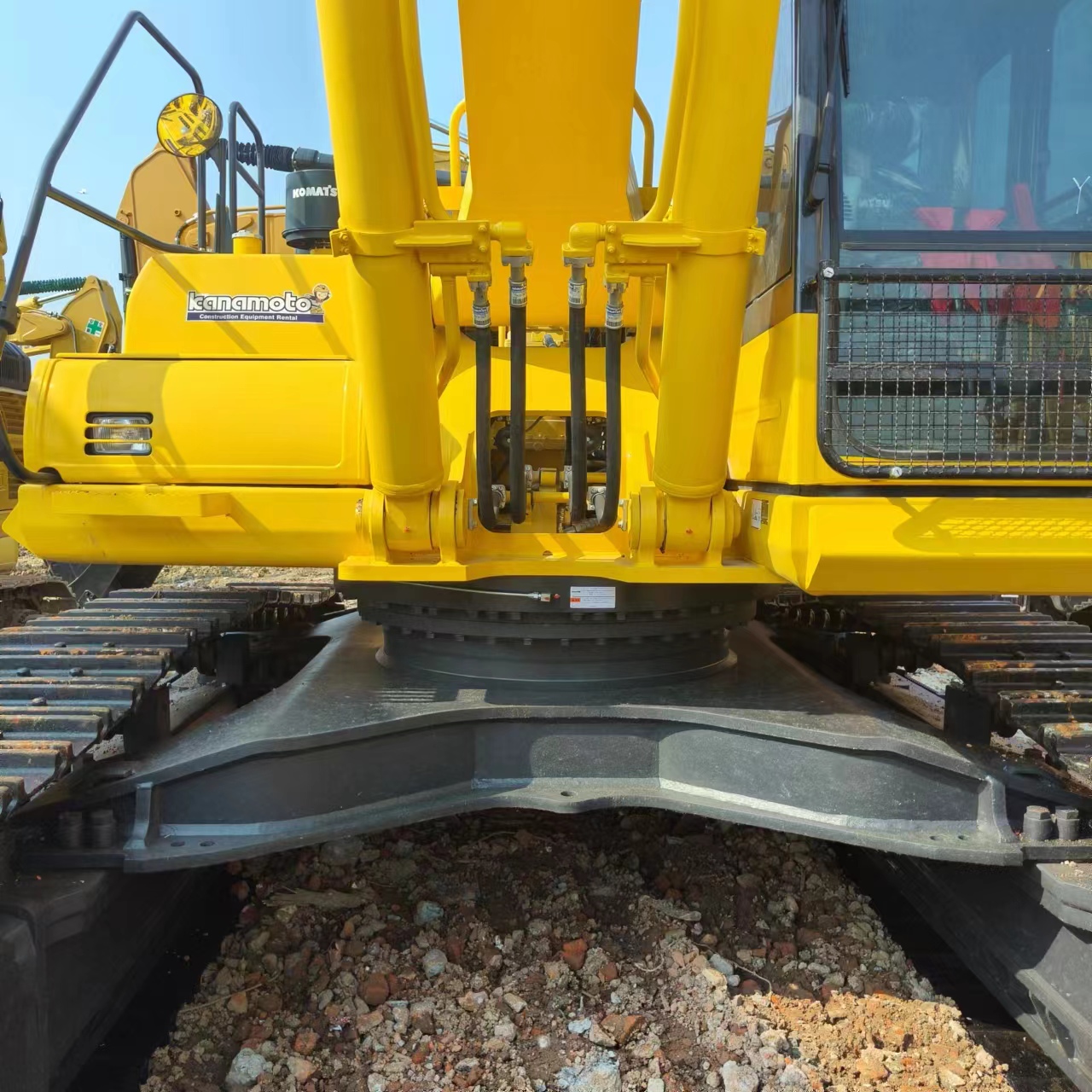 KOMATSU PC450 - Pelle sur chenille: photos 4 KOMATSU PC450 - Pelle sur chenille: photos 4