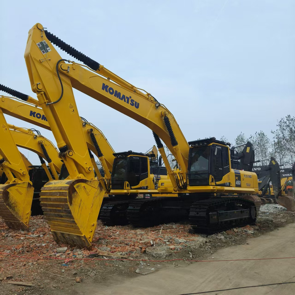 KOMATSU PC450 - Pelle sur chenille: photos 1 KOMATSU PC450 - Pelle sur chenille: photos 1