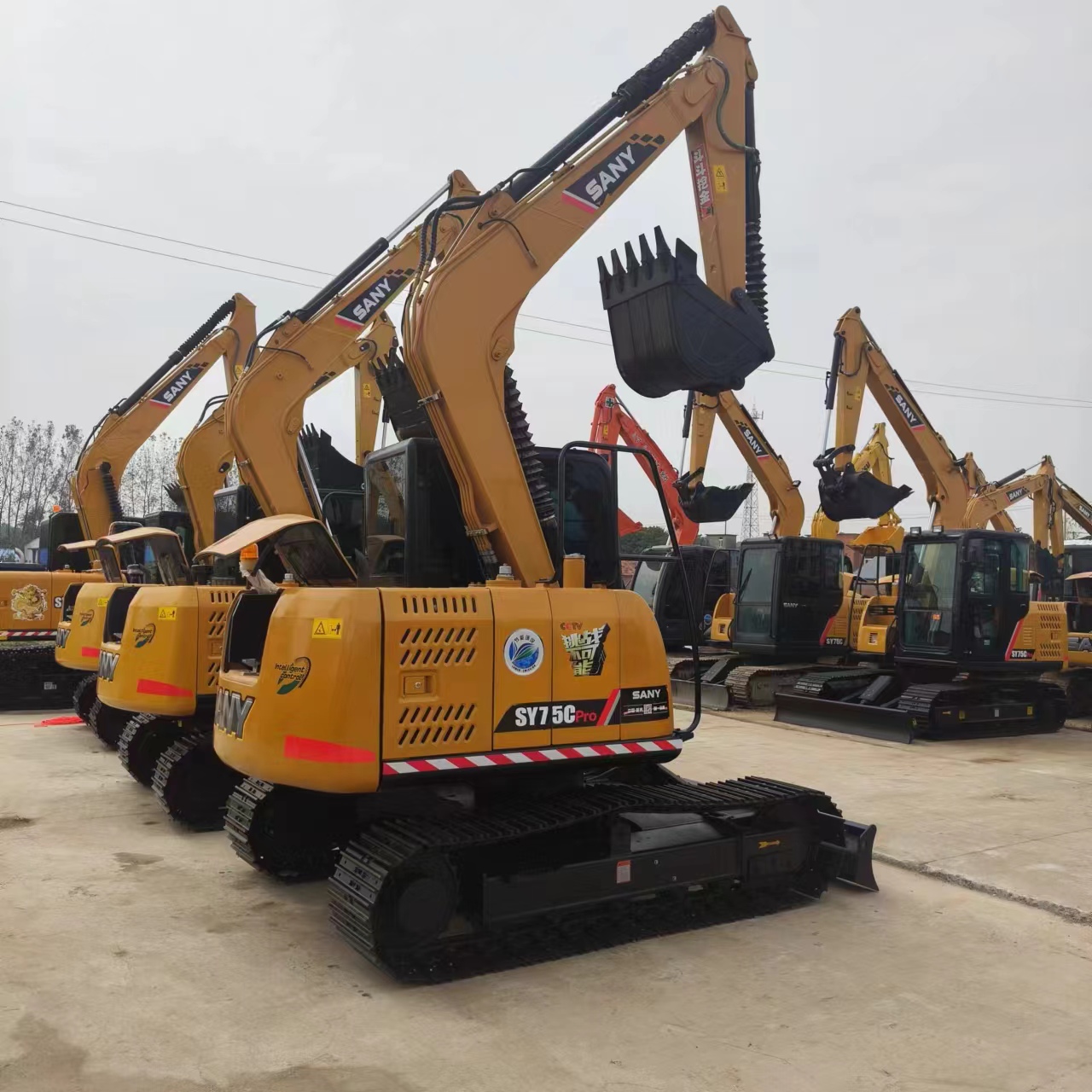 SANY SY75C - Pelle sur chenille: photos 3 SANY SY75C - Pelle sur chenille: photos 3