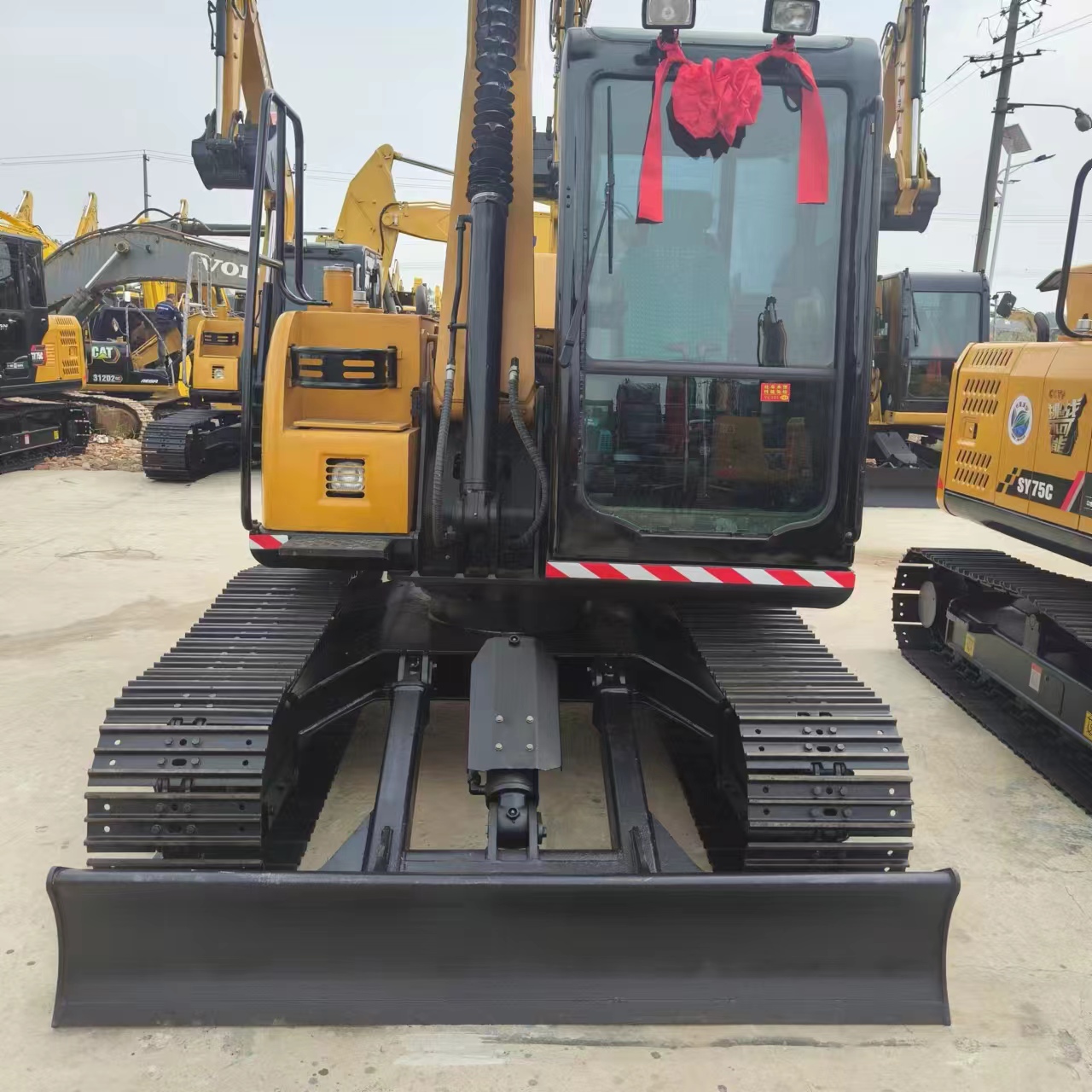 Pelle sur chenille SANY SY75C: photos 14