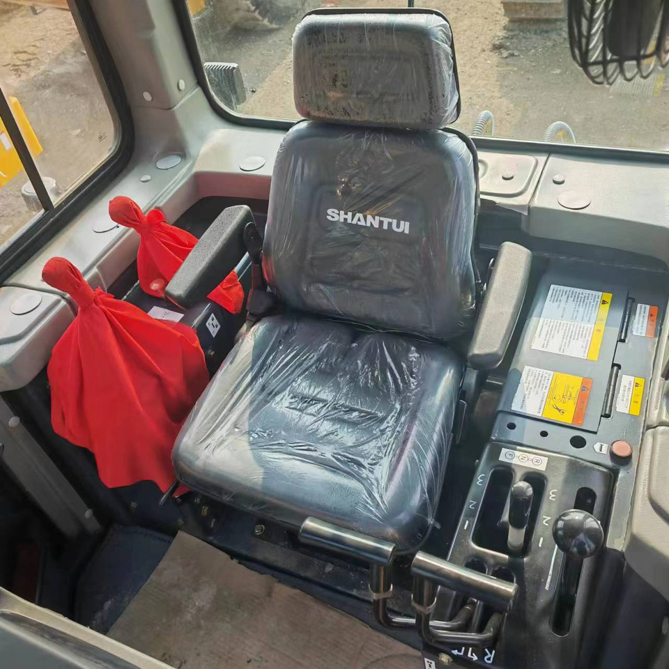 SHANTUI SD16 - Bulldozer: photos 5 SHANTUI SD16 - Bulldozer: photos 5