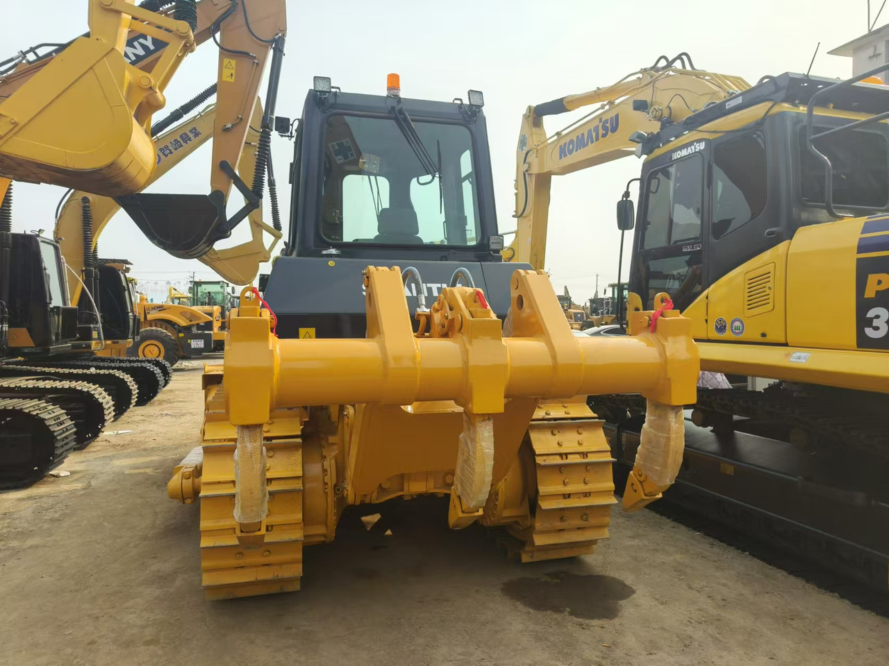 SHANTUI SD16 - Bulldozer: photos 3 SHANTUI SD16 - Bulldozer: photos 3