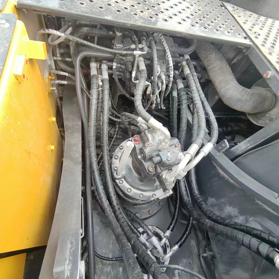 Pelle sur chenille VOLVO EC240: photos 9