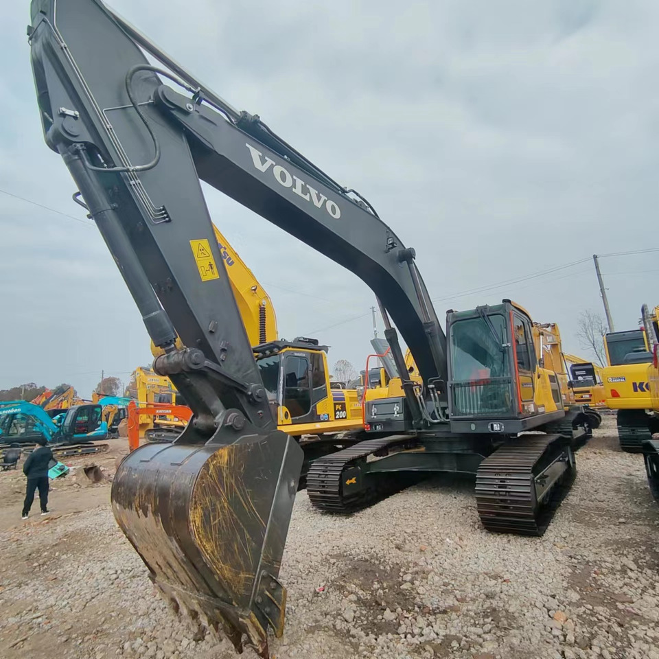 Pelle sur chenille VOLVO EC240: photos 12