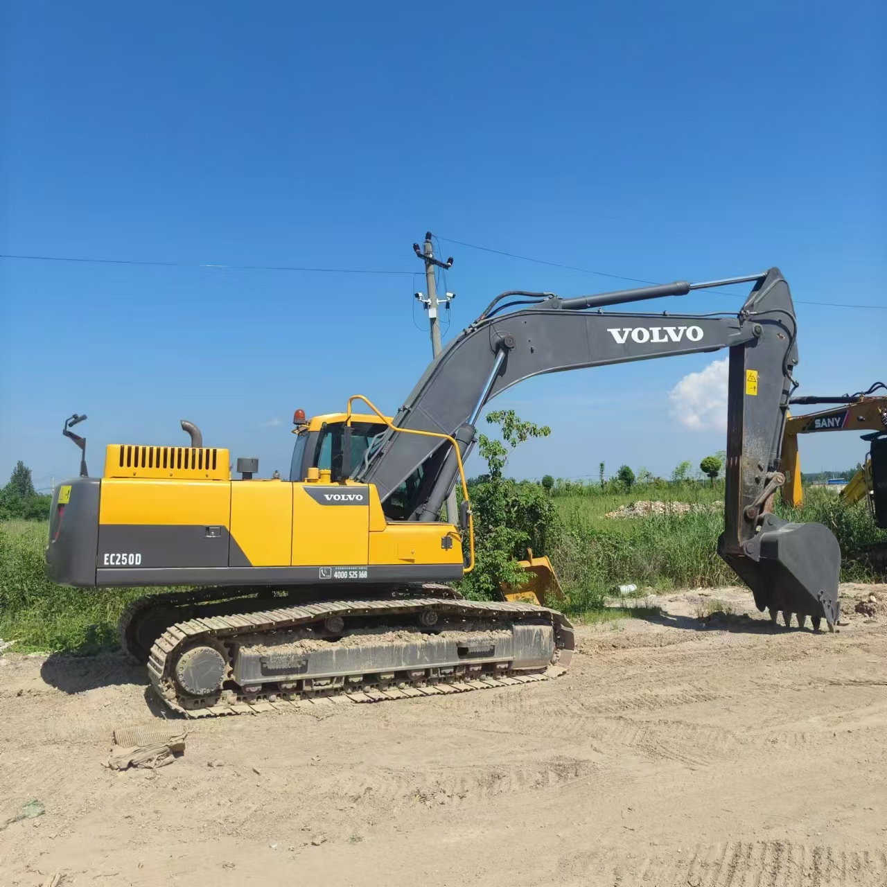 VOLVO EC250 - Pelle sur chenille: photos 1 VOLVO EC250 - Pelle sur chenille: photos 1