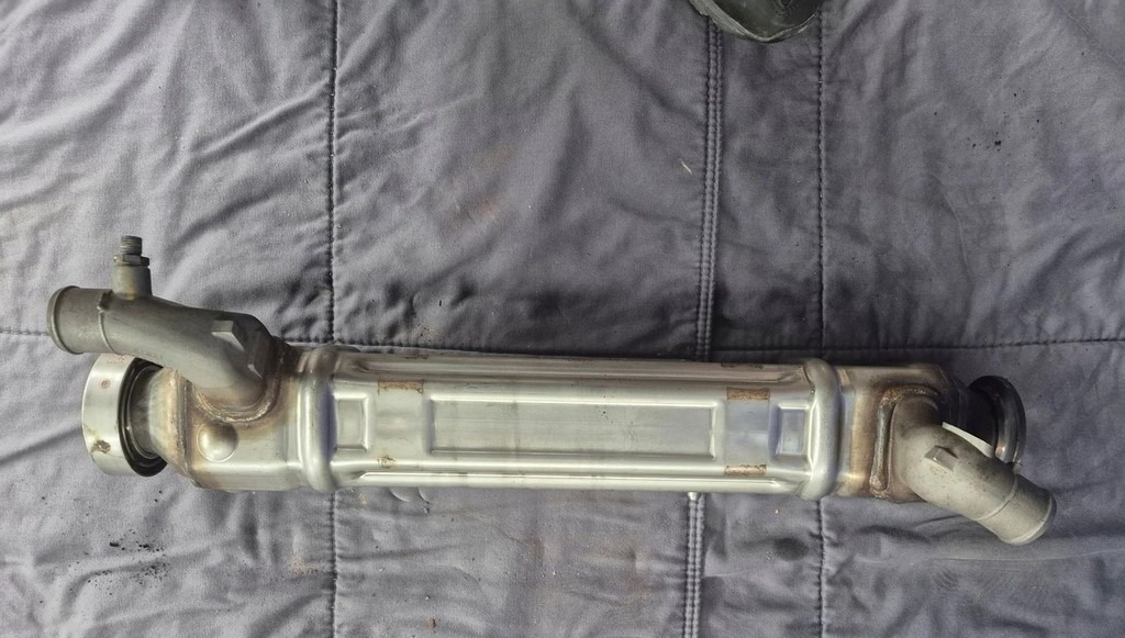 FORD CHŁODNICA CHŁODNICZKA SPALIN EGR FORD F-MAX 500 TRUCKS GC46 9F464 AC - Refroidisseur EGR pour Camion: photos 2 FORD CHŁODNICA CHŁODNICZKA SPALIN EGR FORD F-MAX 500 TRUCKS GC46 9F464 AC - Refroidisseur EGR pour Camion: photos 2