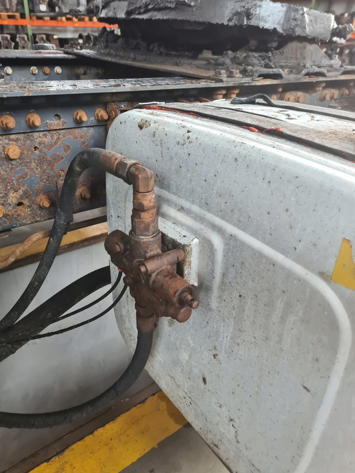 HYDRAULIKA KOMPLETNA HYVA SKRZYNIA BIEGÓW ZF MANUAL BEZ RETARDERA - Hydraulique pour Camion: photos 3 HYDRAULIKA KOMPLETNA HYVA SKRZYNIA BIEGÓW ZF MANUAL BEZ RETARDERA - Hydraulique pour Camion: photos 3