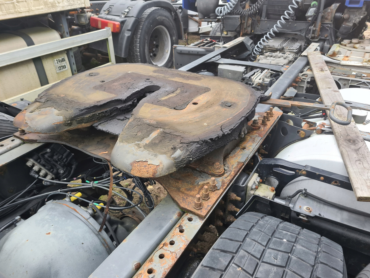 JOST - Sellette d'attelage pour Camion: photos 2 JOST - Sellette d'attelage pour Camion: photos 2