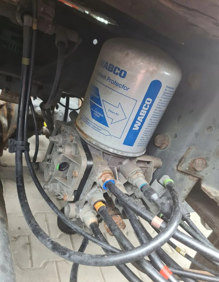 KNORR-BREMSE ZAWÓR OSUSZACZA APM EL1100 RENAULT PREMIUM MAGNUM LANDER KERAX MIDLUM DXI - Pièces de frein: photos 1 KNORR-BREMSE ZAWÓR OSUSZACZA APM EL1100 RENAULT PREMIUM MAGNUM LANDER KERAX MIDLUM DXI - Pièces de frein: photos 1