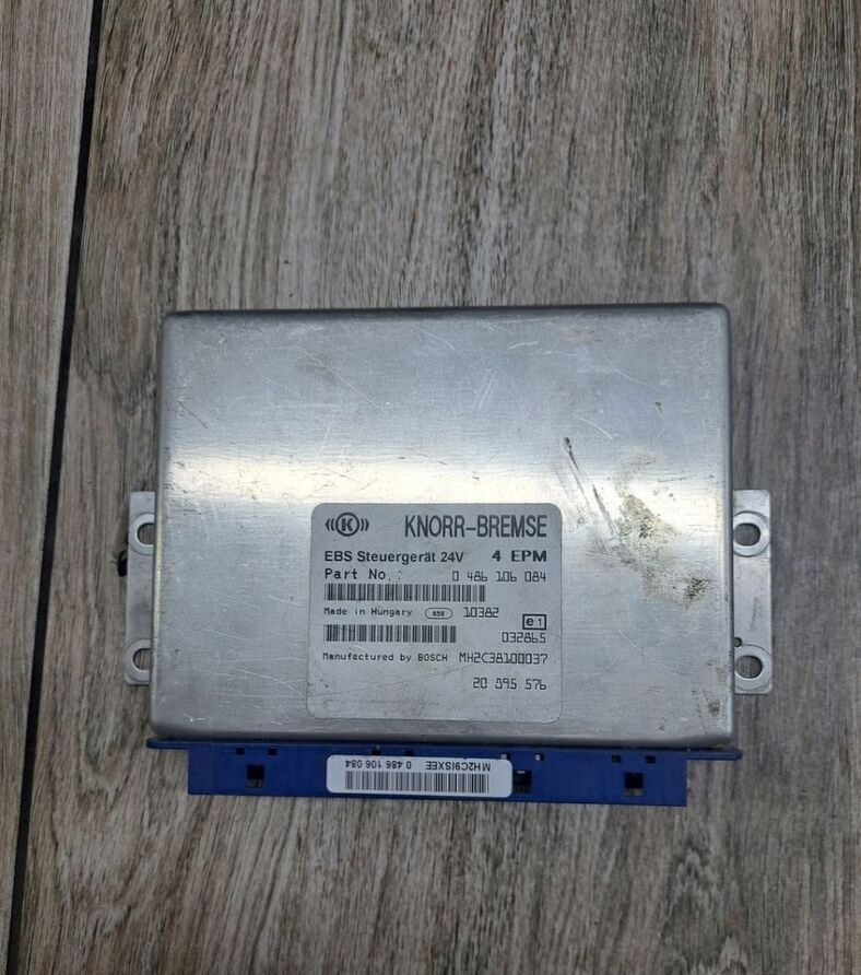 Knorr-Bremse Renault PREMIUM MAGNUM DXI - Bloc de gestion pour Camion: photos 1 Knorr-Bremse Renault PREMIUM MAGNUM DXI - Bloc de gestion pour Camion: photos 1