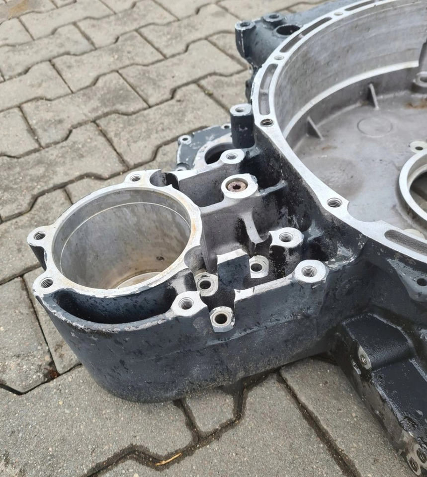 OBUDOWA SPRZĘGŁA KOŁA ZAMACHOWEGO VOLVO FL FE D7 RENAULT PREMIUM MIDLUM DXI 04905439 1445758 - Embrayage et pièces: photos 5 OBUDOWA SPRZĘGŁA KOŁA ZAMACHOWEGO VOLVO FL FE D7 RENAULT PREMIUM MIDLUM DXI 04905439 1445758 - Embrayage et pièces: photos 5