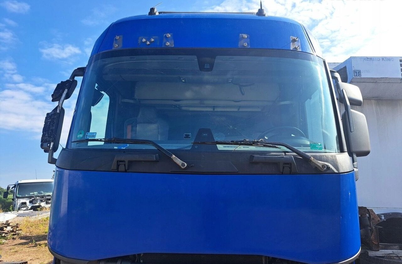 Renault GAMA-T RANGE EURO 6 - Cabine pour Camion: photos 2 Renault GAMA-T RANGE EURO 6 - Cabine pour Camion: photos 2