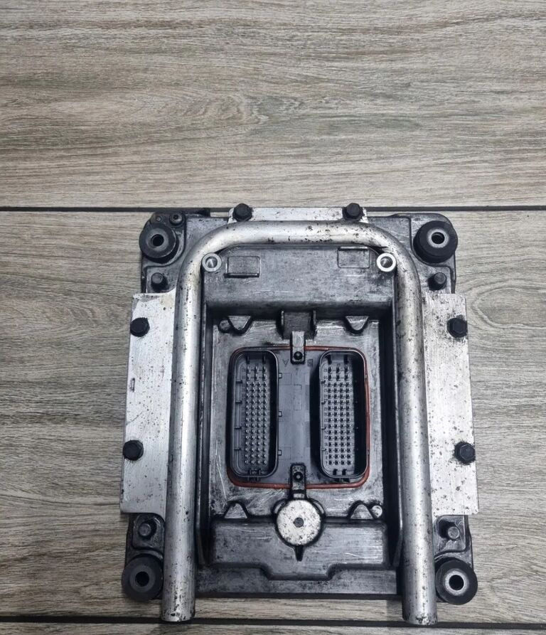 Renault KASETA KOMPUTER SILNIKA ECU PREMIUM MAGNUM DXI 20814604 Renault RENAULT PREMIUM MAGNUM DXI 20814604 P01 - Bloc de gestion pour Camion: photos 2 Renault KASETA KOMPUTER SILNIKA ECU PREMIUM MAGNUM DXI 20814604 Renault RENAULT PREMIUM MAGNUM DXI 20814604 P01 - Bloc de gestion pour Camion: photos 2