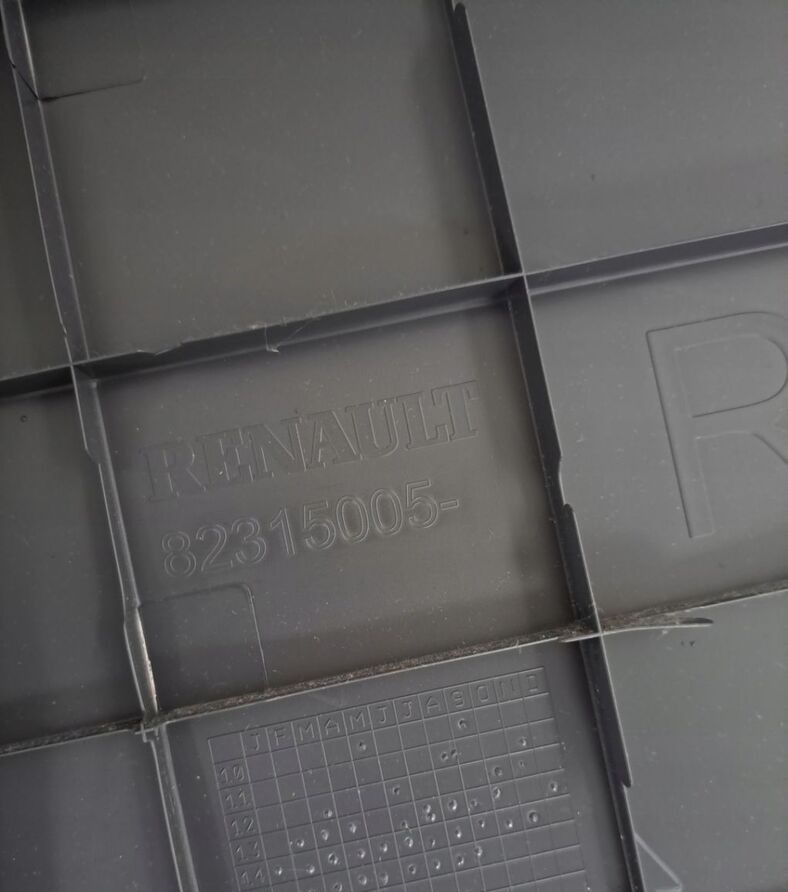 Renault SCHOWEK PRAWY SZUFLADA POD ŁÓŻKO RENAULT GAMA T HIGH 82315005 - Cabine et intérieur pour Camion: photos 1 Renault SCHOWEK PRAWY SZUFLADA POD ŁÓŻKO RENAULT GAMA T HIGH 82315005 - Cabine et intérieur pour Camion: photos 1