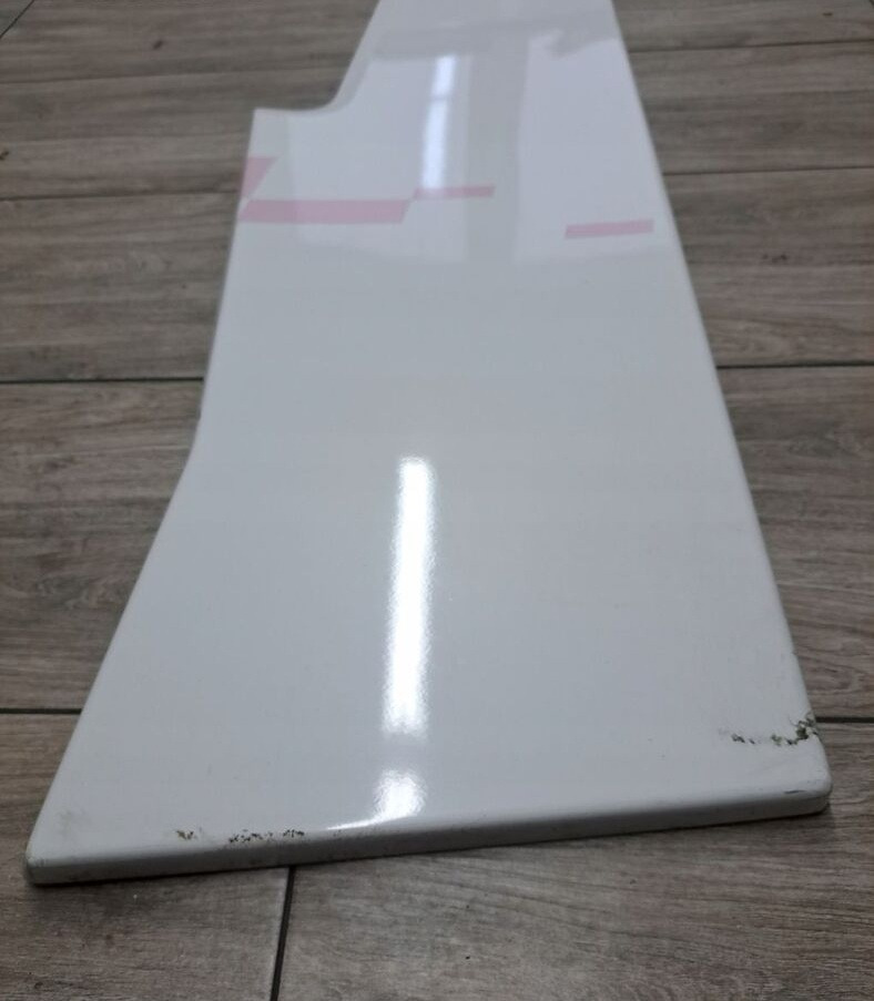 Renault SPOILER OWIEWKA LEWA KABINY RENAULT RANGE GAMA T RANGE - Aérodynamique/ Spoilers pour Camion: photos 4 Renault SPOILER OWIEWKA LEWA KABINY RENAULT RANGE GAMA T RANGE - Aérodynamique/ Spoilers pour Camion: photos 4