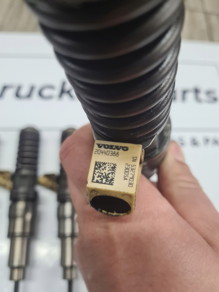 VOLVO POMPOWTRYSKIWACZE WTRYSKI RENAULT MAGNUM DXI 12 VOLVO FH FM 12 20440388 - Injecteur pour Camion: photos 3 VOLVO POMPOWTRYSKIWACZE WTRYSKI RENAULT MAGNUM DXI 12 VOLVO FH FM 12 20440388 - Injecteur pour Camion: photos 3
