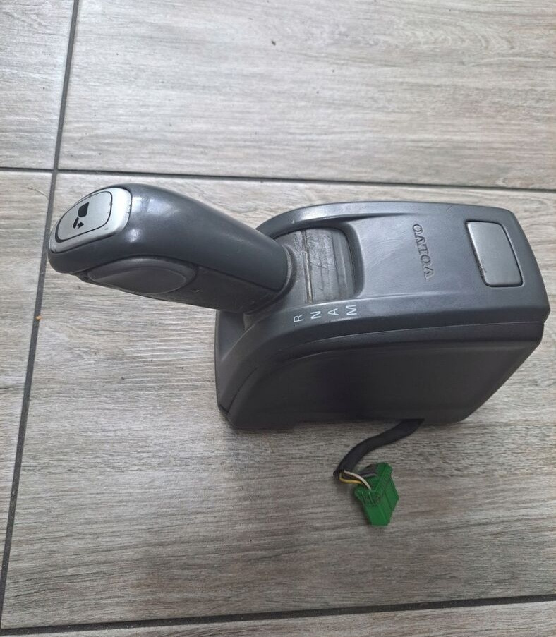 Volvo JOYSTICK BIEGÓW GAŁKA LEWAREK VOLVO FH FM 9 13 21073025 - Levier de vitesse pour Camion: photos 3 Volvo JOYSTICK BIEGÓW GAŁKA LEWAREK VOLVO FH FM 9 13 21073025 - Levier de vitesse pour Camion: photos 3