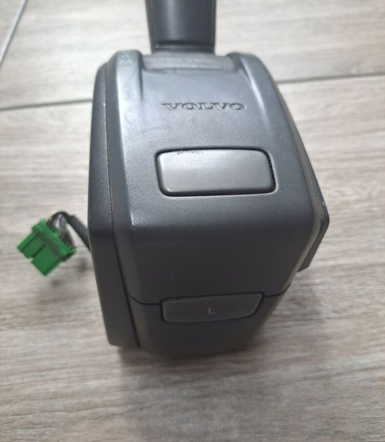 Volvo JOYSTICK BIEGÓW GAŁKA LEWAREK VOLVO FH FM 9 13 21073025 - Levier de vitesse pour Camion: photos 4 Volvo JOYSTICK BIEGÓW GAŁKA LEWAREK VOLVO FH FM 9 13 21073025 - Levier de vitesse pour Camion: photos 4