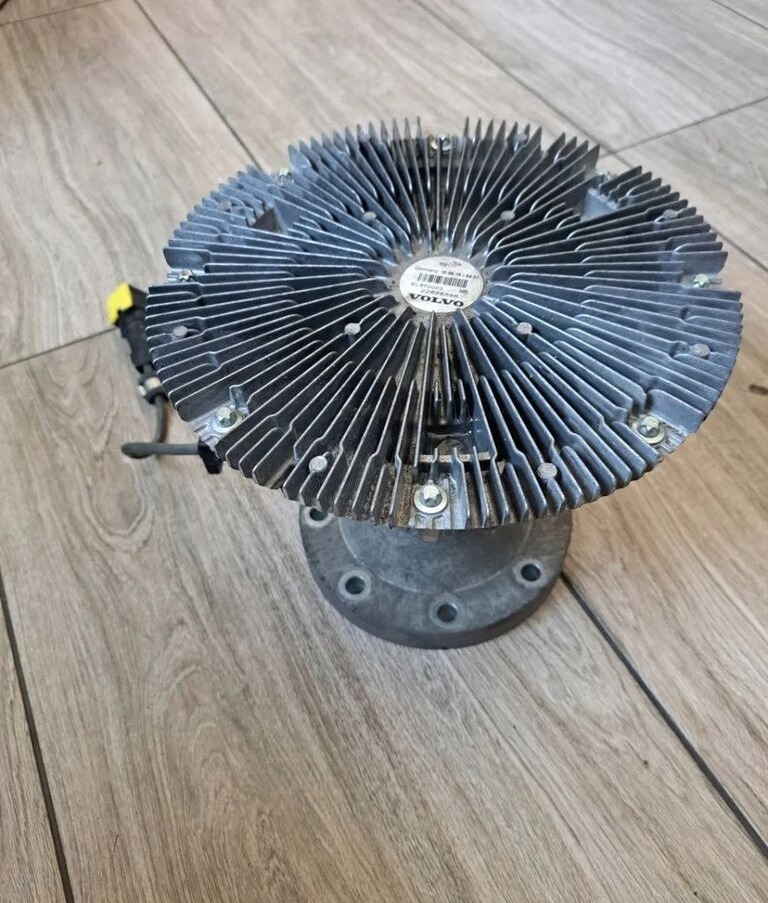 Volvo SPRZEDAM VISCO WISKOZA WENTYLATOR RENAULT GAMA D FL EURO 6 22828598 Volvo - Ventilateur pour Camion: photos 2 Volvo SPRZEDAM VISCO WISKOZA WENTYLATOR RENAULT GAMA D FL EURO 6 22828598 Volvo - Ventilateur pour Camion: photos 2