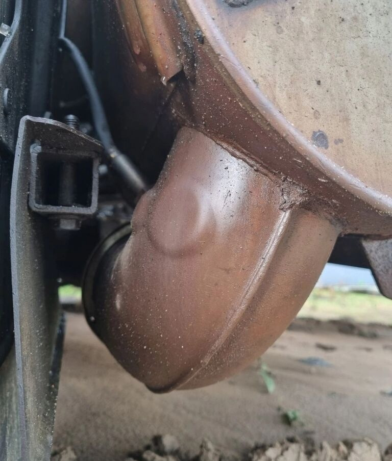 Volvo TŁUMIK FE RENAULT PREMIUM DXI D7 EUV Volvo Volvo OE - Catalyseur pour Camion: photos 2 Volvo TŁUMIK FE RENAULT PREMIUM DXI D7 EUV Volvo Volvo OE - Catalyseur pour Camion: photos 2