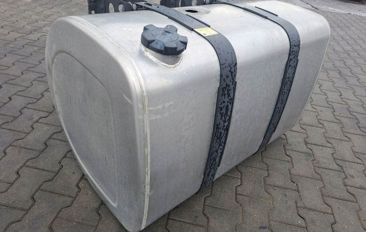 Volvo ZBIORNIK PALIWA VOLVO FH 4 FM 4 RENAULT GAMA T 110x70x70 21516448 - Réservoir de carburant pour Camion: photos 2 Volvo ZBIORNIK PALIWA VOLVO FH 4 FM 4 RENAULT GAMA T 110x70x70 21516448 - Réservoir de carburant pour Camion: photos 2