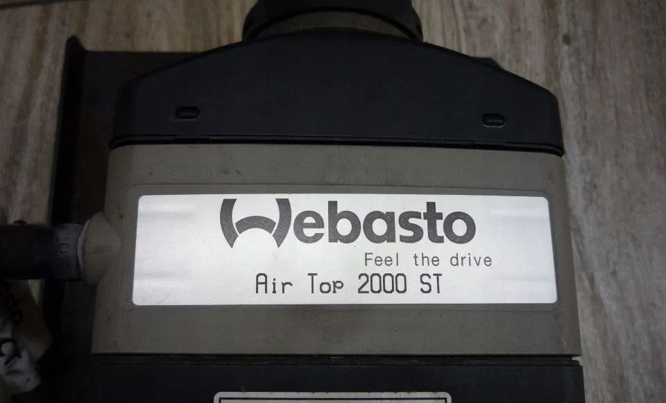 Webasto DEWASTO AIR TOP 2000 ST Renault MAGNUM DXI - Chauffage/ Ventilation pour Camion: photos 1 Webasto DEWASTO AIR TOP 2000 ST Renault MAGNUM DXI - Chauffage/ Ventilation pour Camion: photos 1
