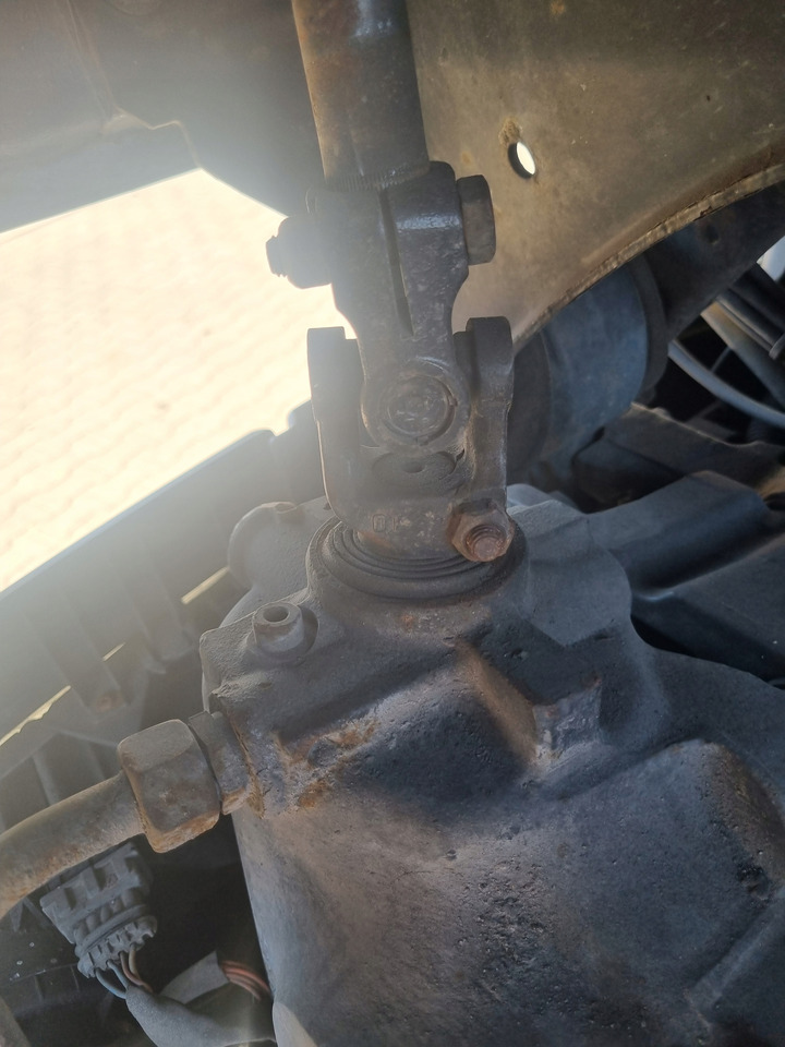 ZF KOLUMNA PRZEKŁADNIA KIEROWNICZA RENAULT MIDLUM DXI VOLVO FL R 22.5 - Boîtier de direction pour Camion: photos 2 ZF KOLUMNA PRZEKŁADNIA KIEROWNICZA RENAULT MIDLUM DXI VOLVO FL R 22.5 - Boîtier de direction pour Camion: photos 2