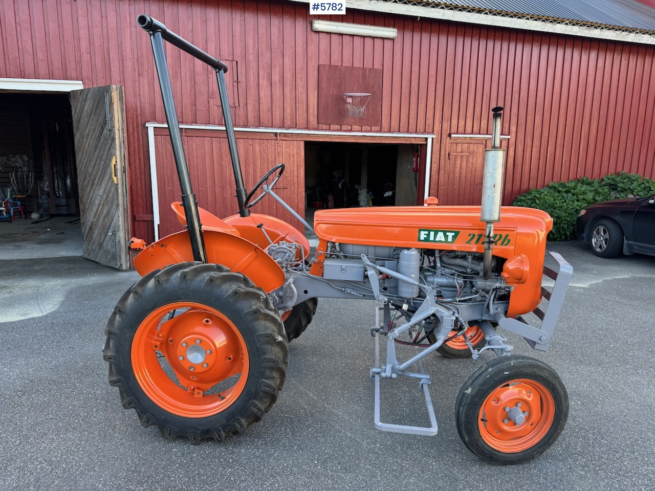 1962 Fiat 211 Rb w/ row cleaner stand. - Tracteur agricole: photos 2 1962 Fiat 211 Rb w/ row cleaner stand. - Tracteur agricole: photos 2