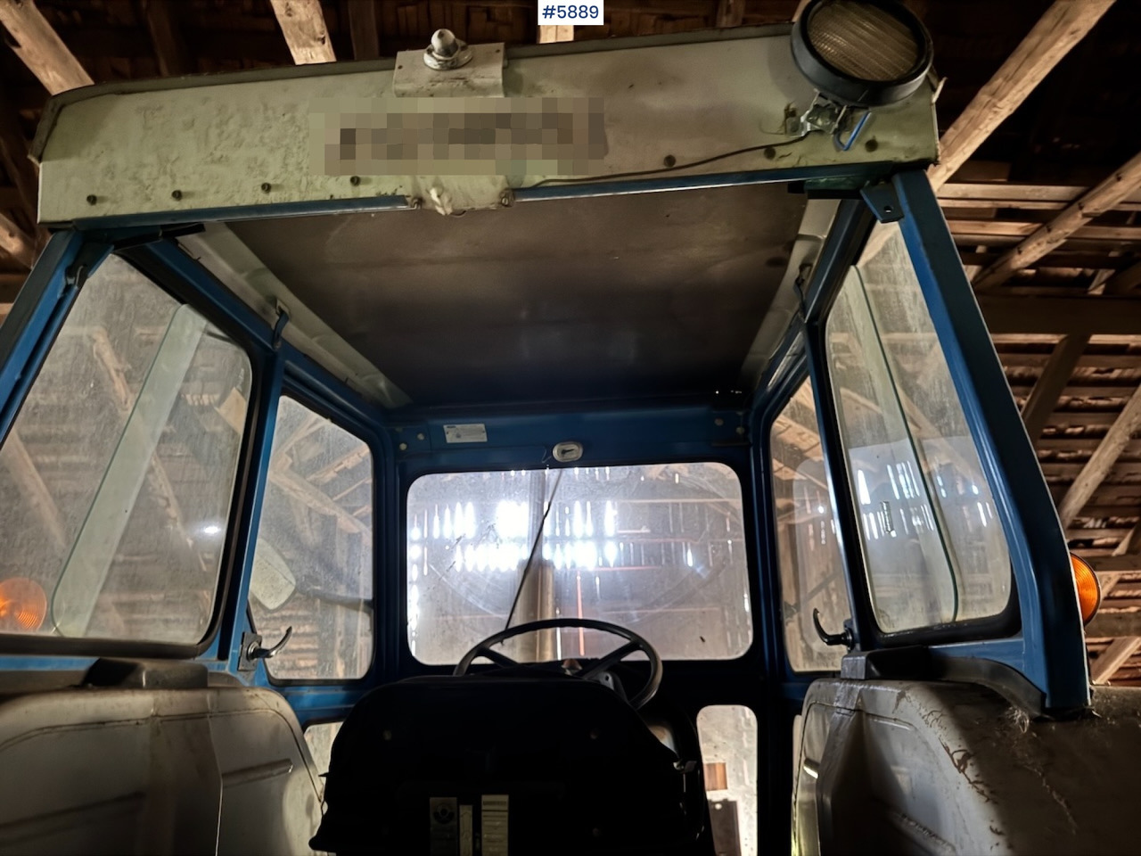 Tracteur agricole 1975 Ford 5000 w/ Twin Wheels: photos 13