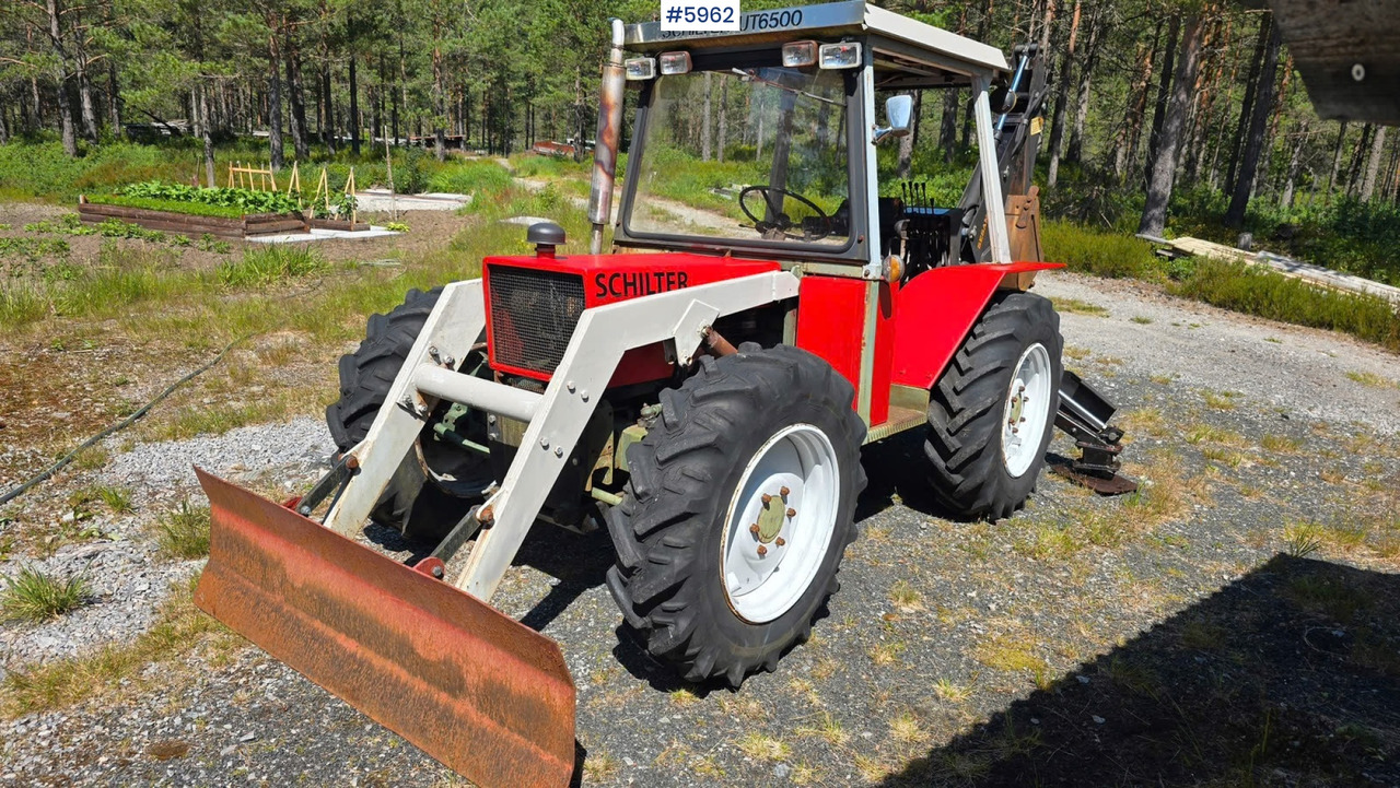 1975 Schilter UT6500 w/ Front loader, - Tracteur agricole: photos 2 1975 Schilter UT6500 w/ Front loader, - Tracteur agricole: photos 2