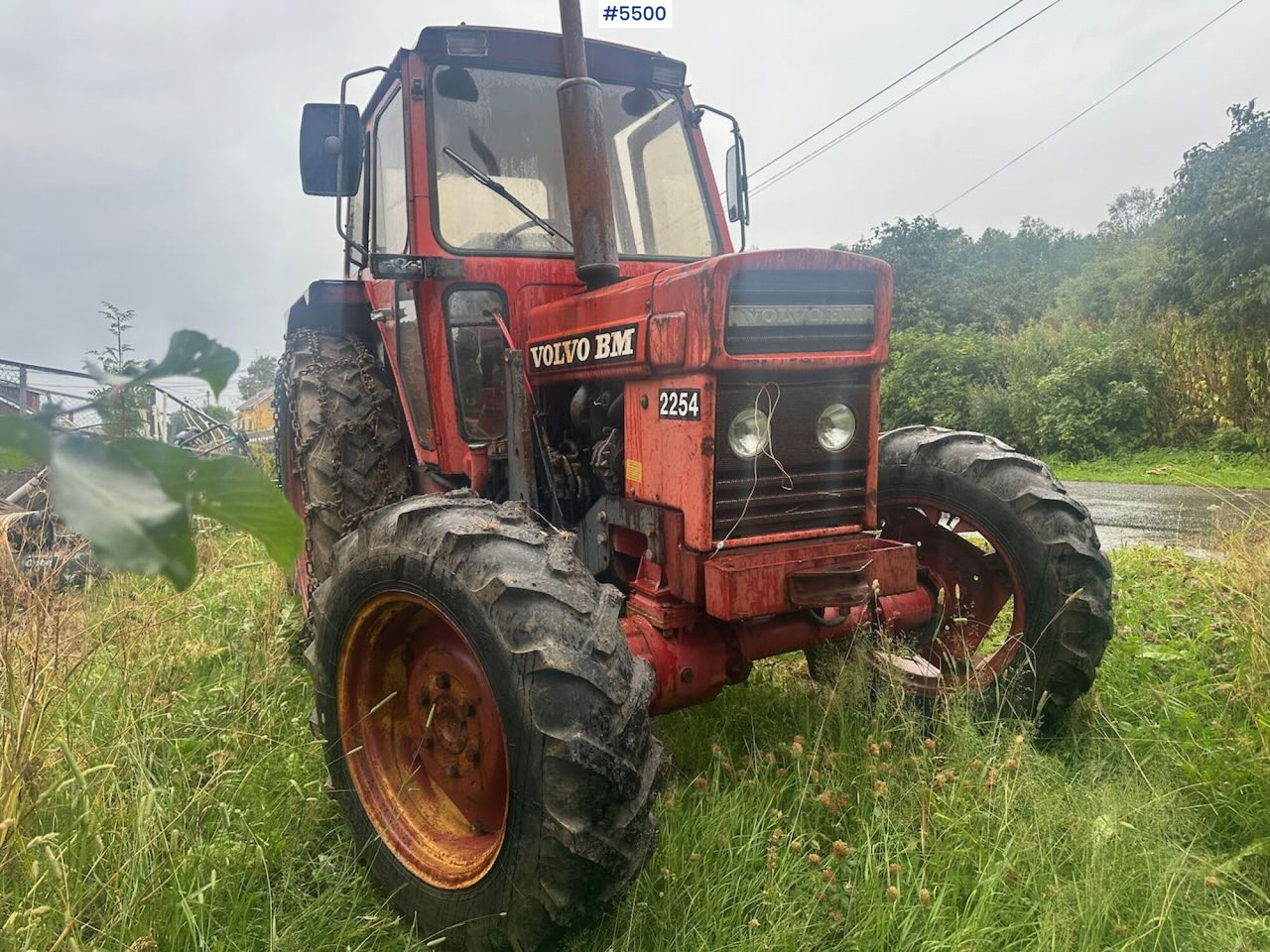 1979 Volvo BM 2254 tractor with front loader and chains. SEE VIDEO. - Tracteur agricole: photos 4 1979 Volvo BM 2254 tractor with front loader and chains. SEE VIDEO. - Tracteur agricole: photos 4