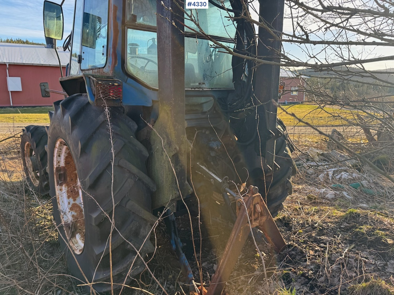 Tracteur agricole 1981 Ford 6610 m/ FMV tømmerkran og tvillinghjul: photos 6