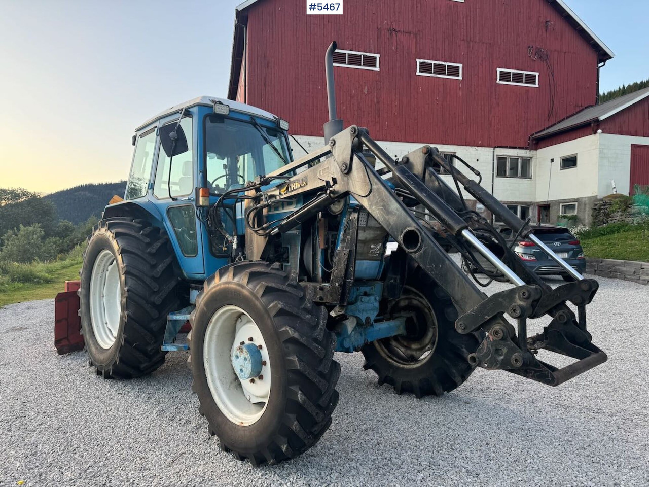 1983 Ford 7710 4x4 w/ frontloader - Tracteur agricole: photos 1 1983 Ford 7710 4x4 w/ frontloader - Tracteur agricole: photos 1